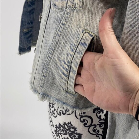 Sunset & Spring “Mermaid” Light Wash Sequin Denim Jacket, Size XS - Picture 11 of 13